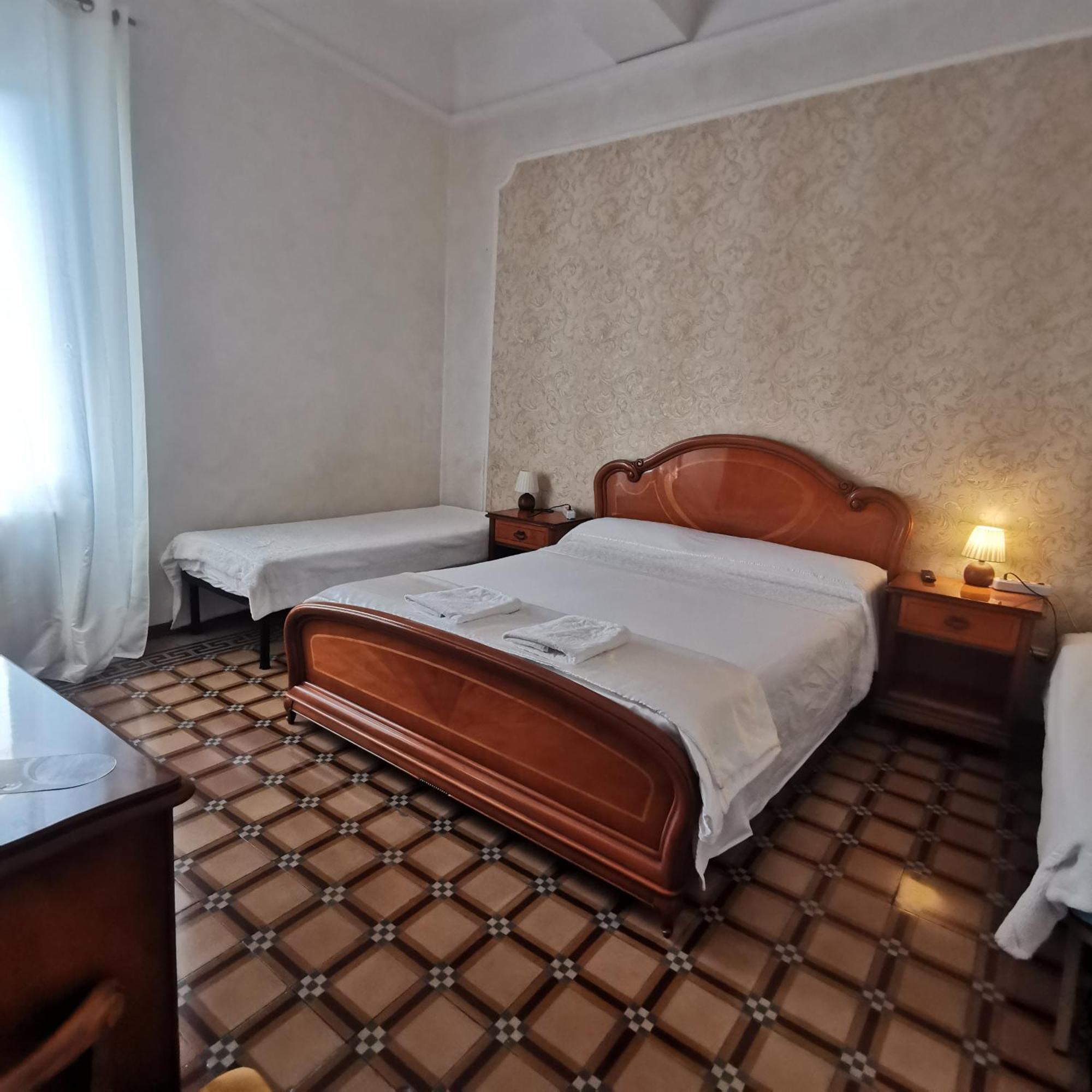 Albisola Bed And Breakfast 아비솔라 수페리오레 외부 사진